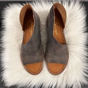 🩶✨ FREE PEOPLE MONT BLANC Gray Leather Flats Size 37